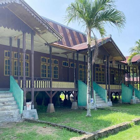 Hotel Pantai Panjang Bengkulu Redpartner Bagian luar foto