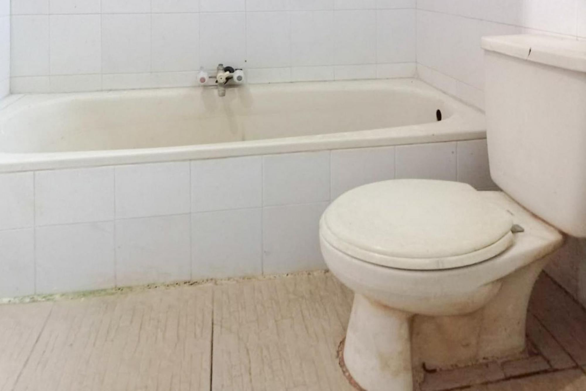 Hotel Pantai Panjang Bengkulu Redpartner Bagian luar foto
