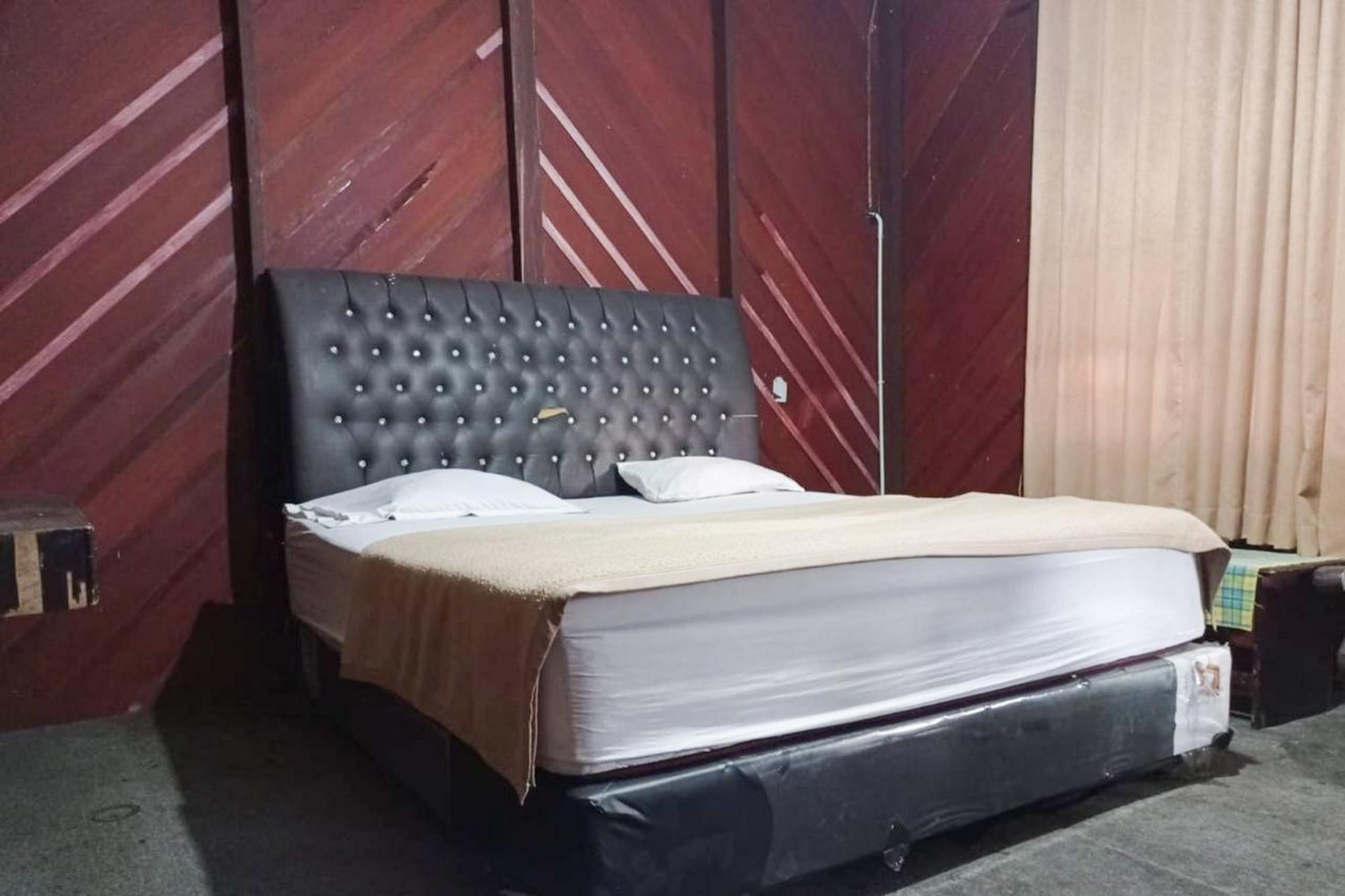 Hotel Pantai Panjang Bengkulu Redpartner Bagian luar foto
