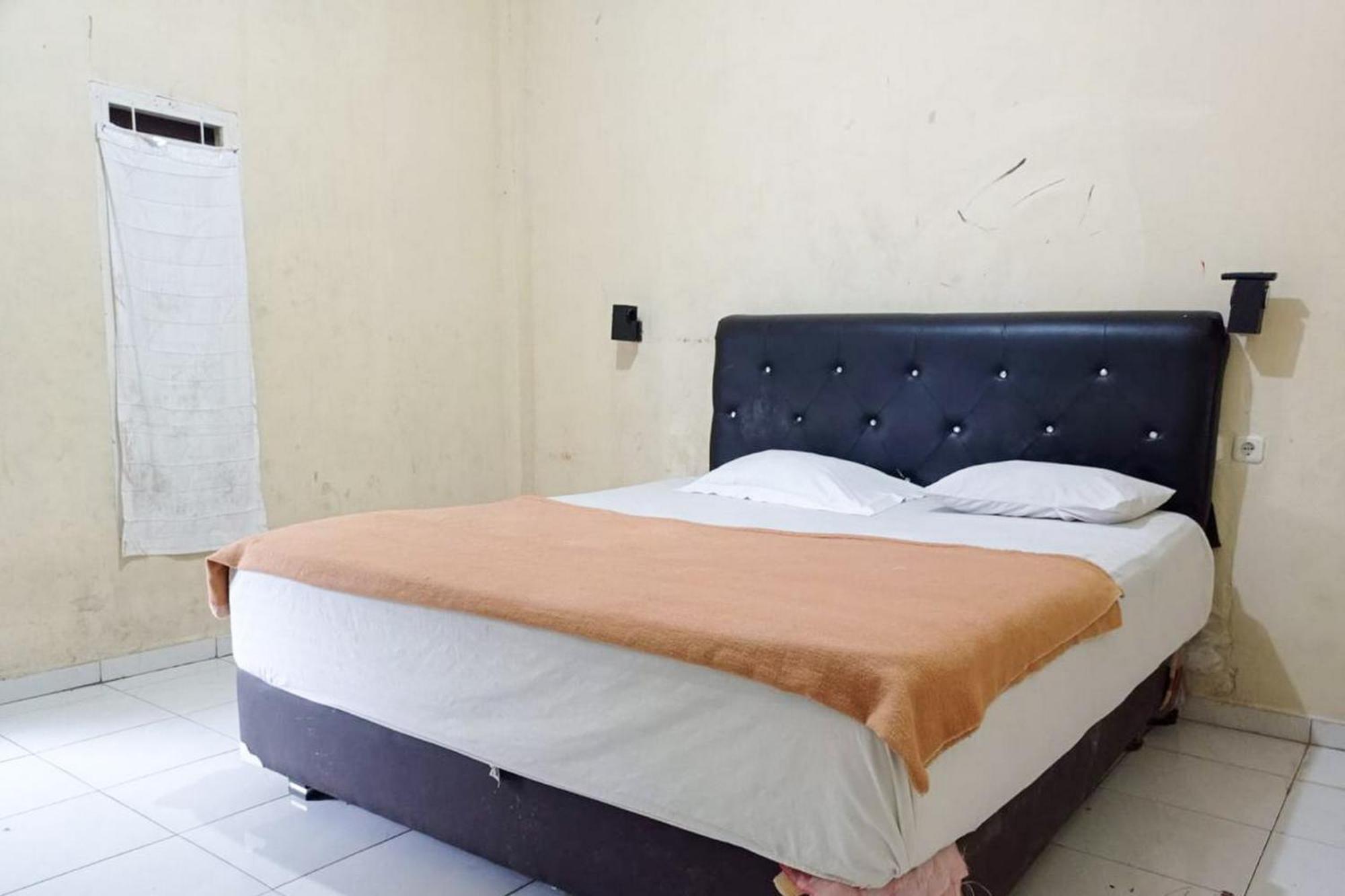 Hotel Pantai Panjang Bengkulu Redpartner Bagian luar foto