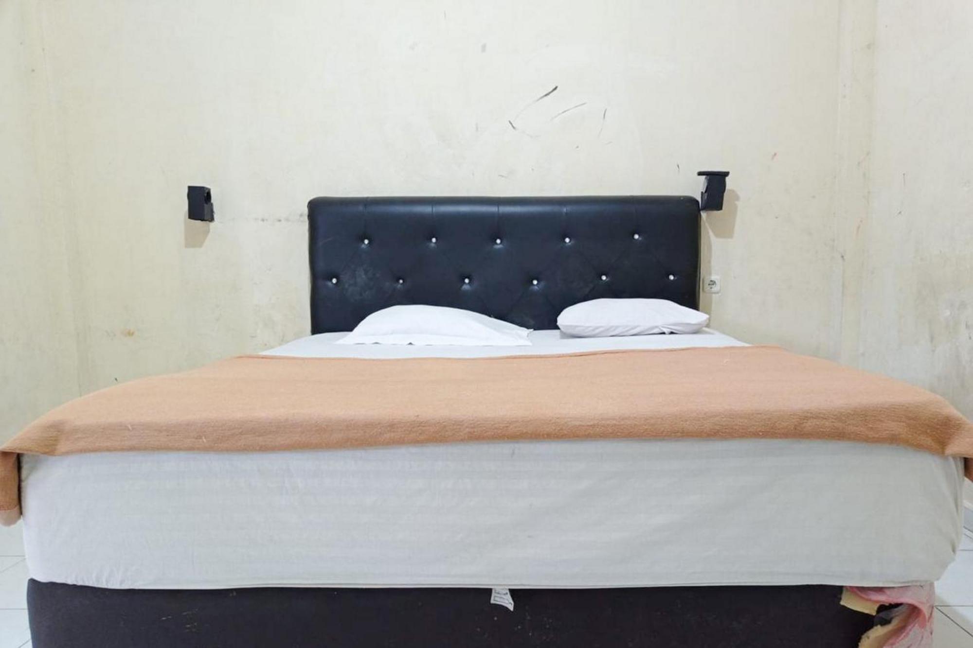 Hotel Pantai Panjang Bengkulu Redpartner Bagian luar foto