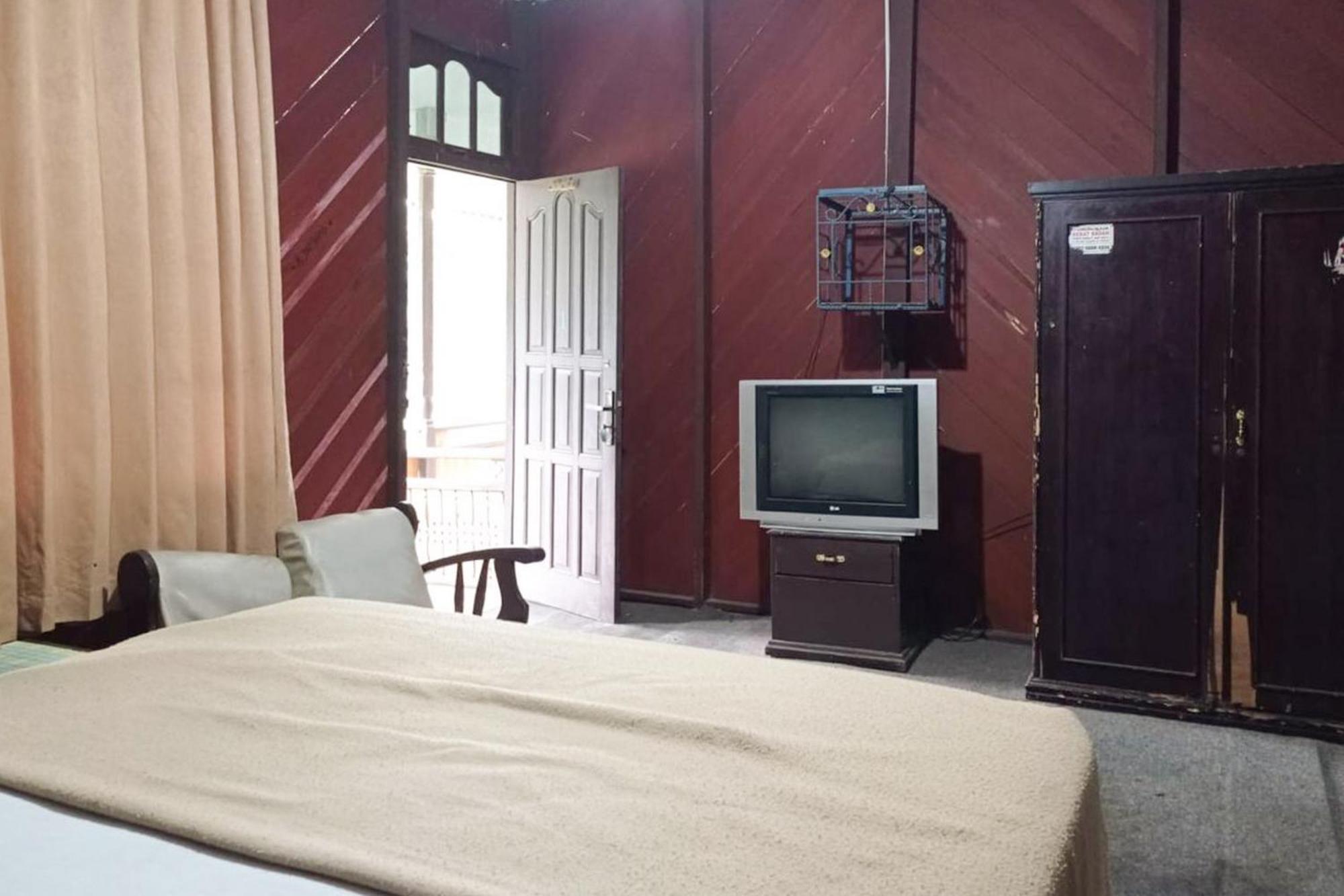 Hotel Pantai Panjang Bengkulu Redpartner Bagian luar foto