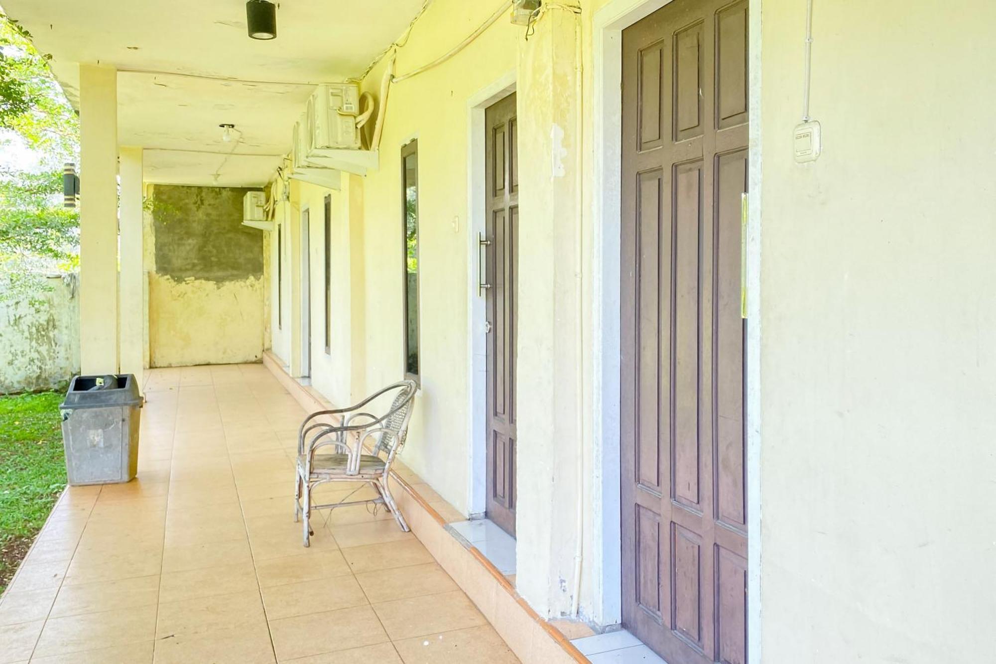 Hotel Pantai Panjang Bengkulu Redpartner Bagian luar foto