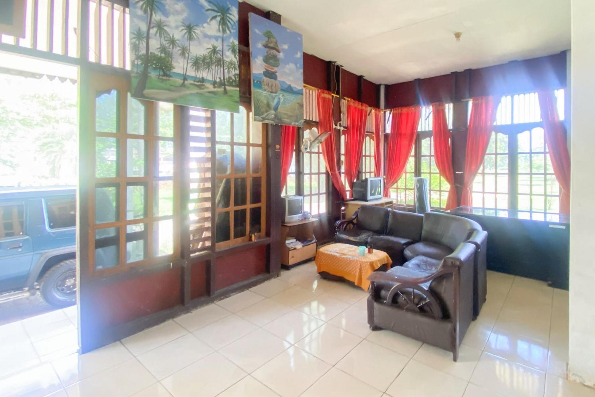 Hotel Pantai Panjang Bengkulu Redpartner Bagian luar foto
