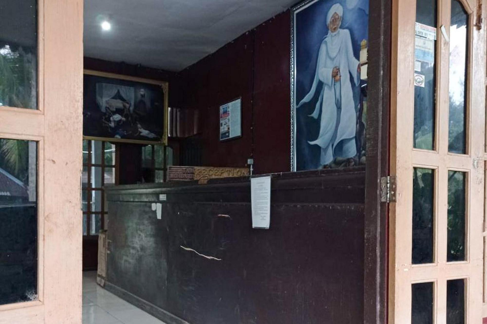 Hotel Pantai Panjang Bengkulu Redpartner Bagian luar foto