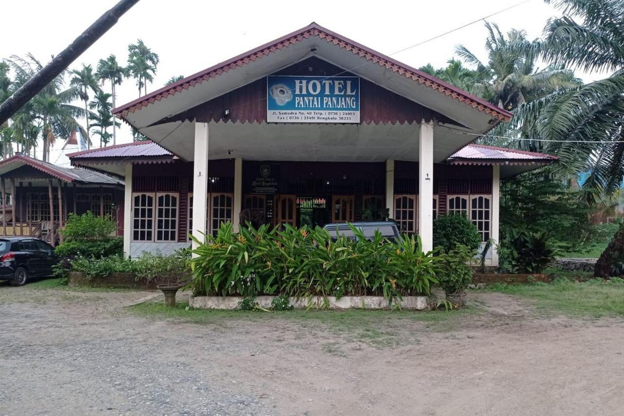 Hotel Pantai Panjang Bengkulu Redpartner Bagian luar foto